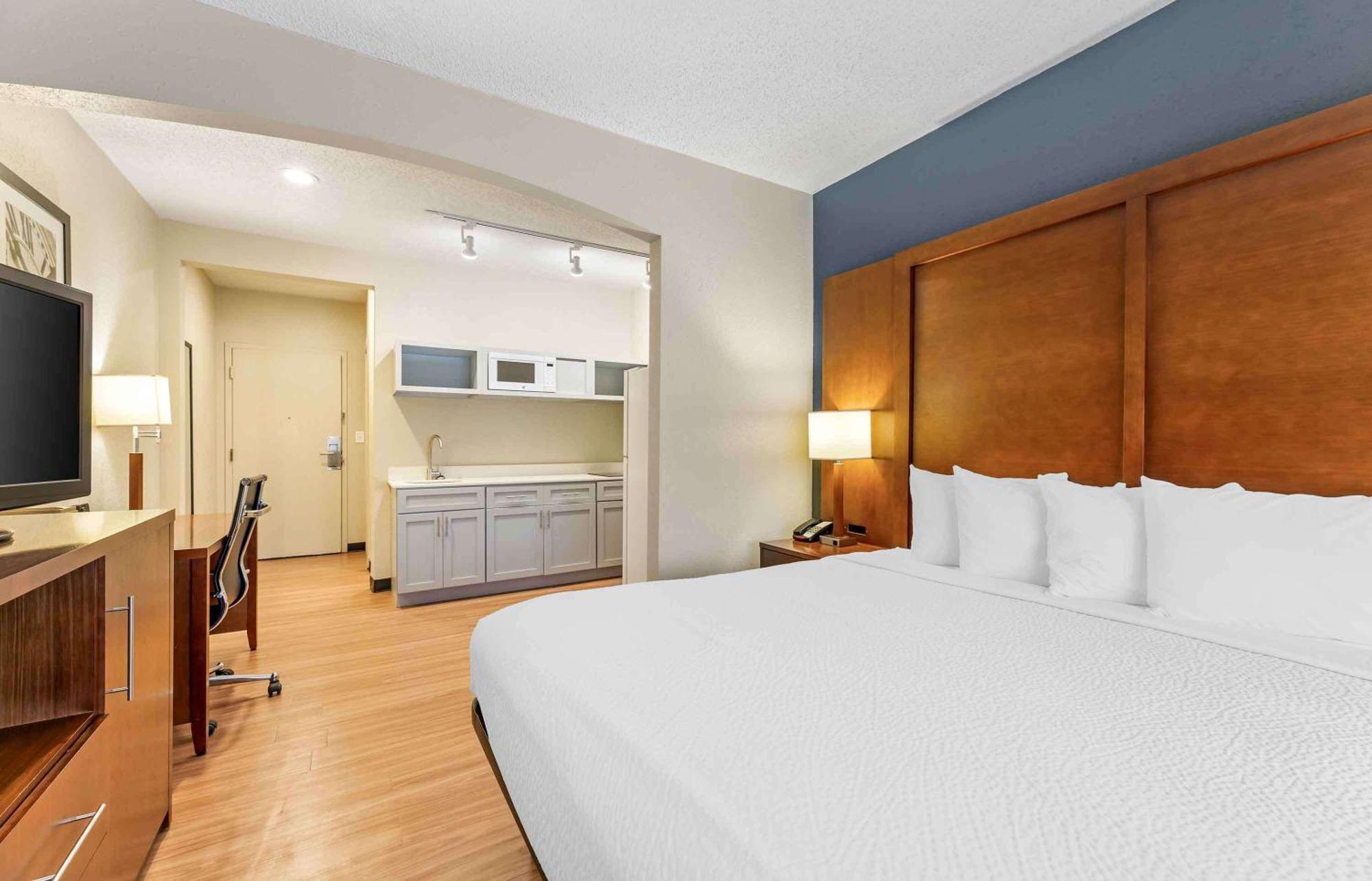 Extended Stay America Suites - Buffalo - Airport Cheektowaga Exteriör bild
