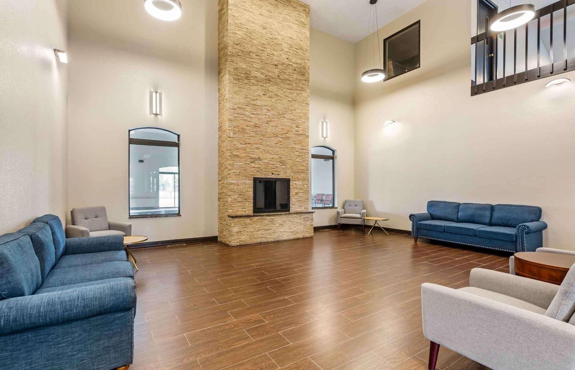 Extended Stay America Suites - Buffalo - Airport Cheektowaga Exteriör bild