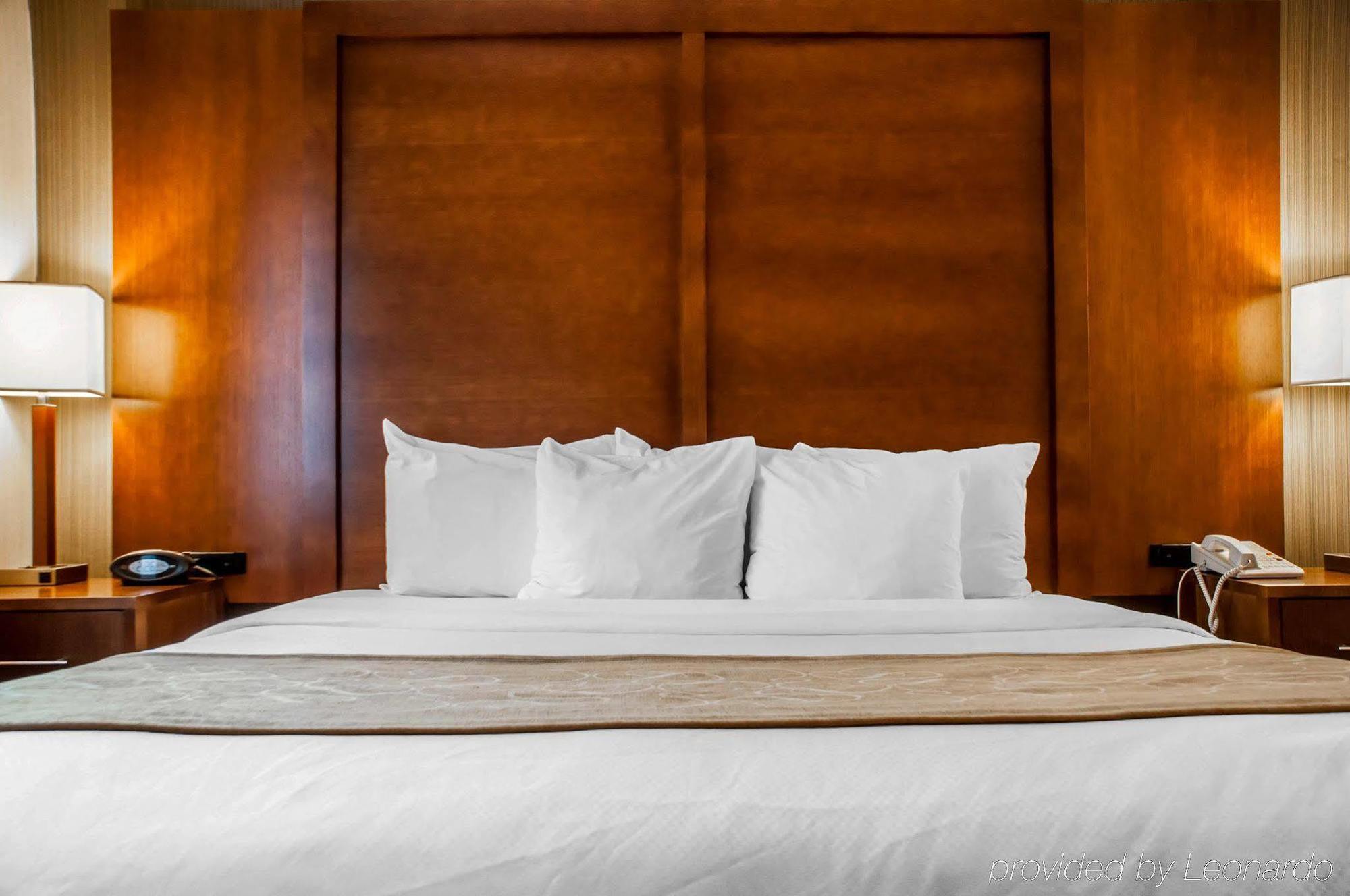 Extended Stay America Suites - Buffalo - Airport Cheektowaga Exteriör bild